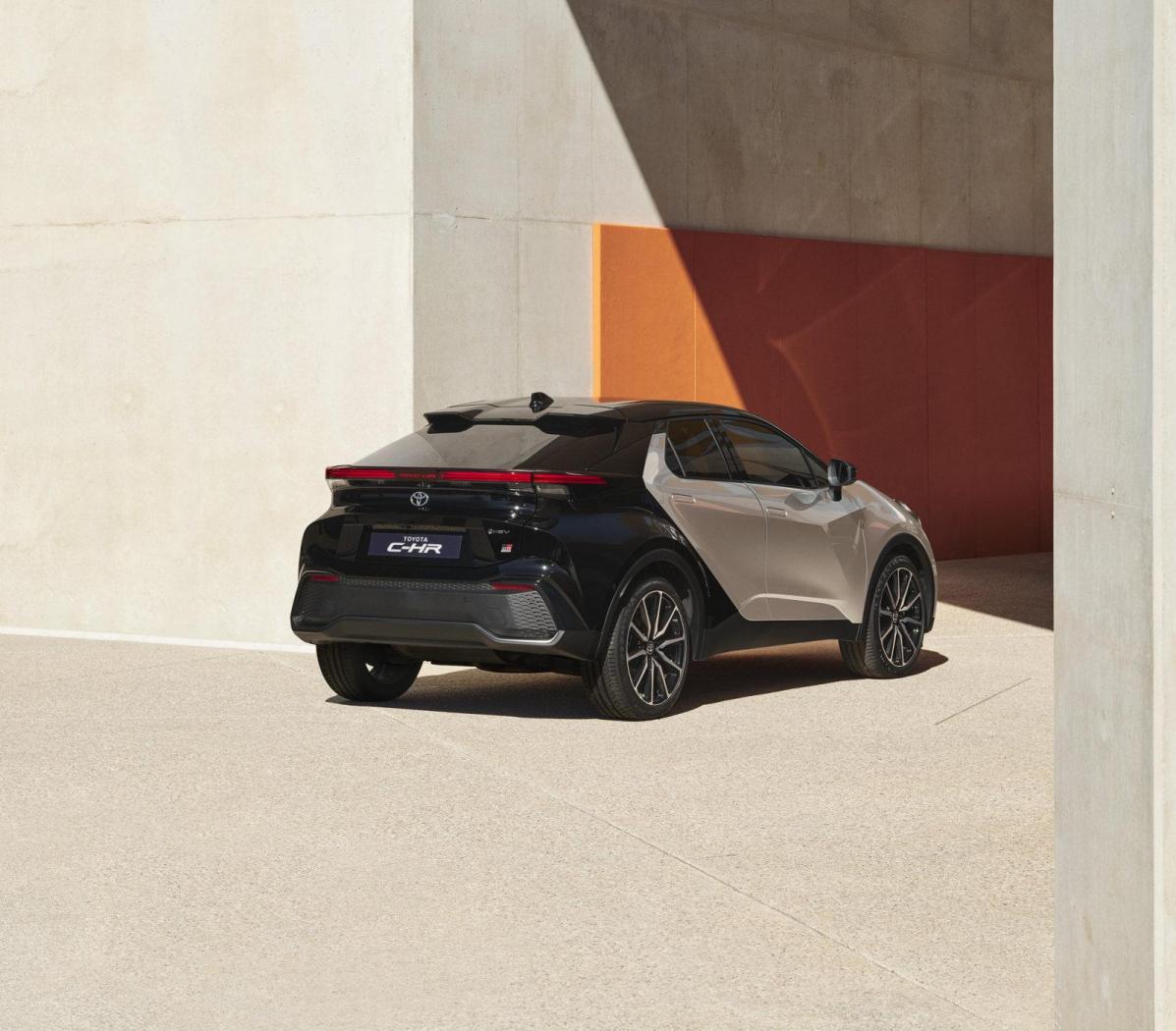 C-hr 2023 - exterior - Autopareri (3).jpg