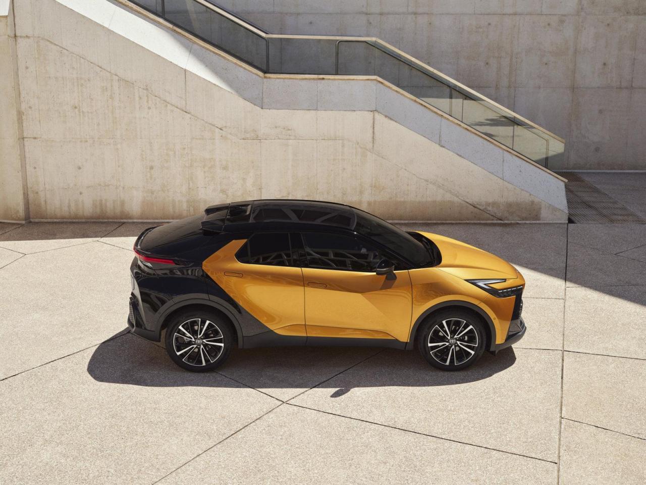C-hr 2023 - exterior - Autopareri (7).jpg