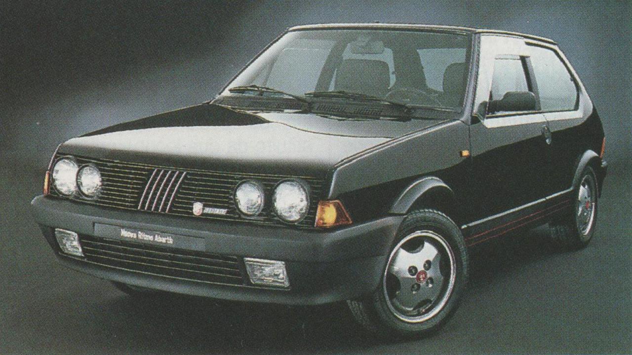 Fiat Ritmo Abarth 130 TC - Foto ufficiale (sfondo PC).jpg