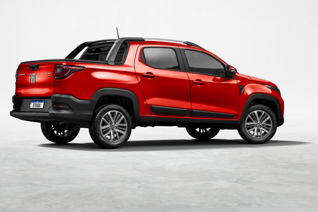 Fiat_Strada_Volcano__My24_006.thumb.jpeg.bce12fb5facfa083848b9eb296f4287f.jpeg