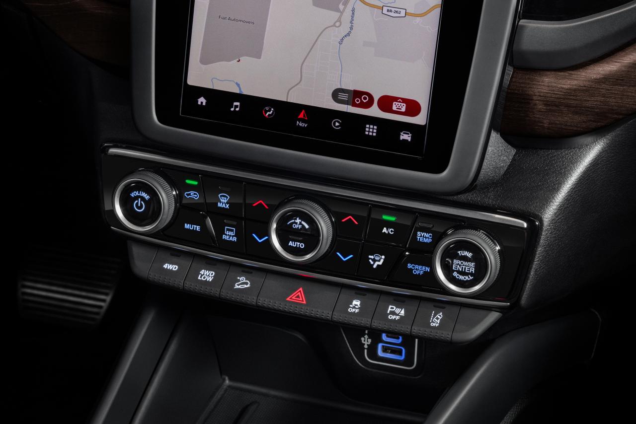 Fiat_Toro_Ranch_My24_042.thumb.jpg.21df2cbd31670778be27d4598b712824.jpg