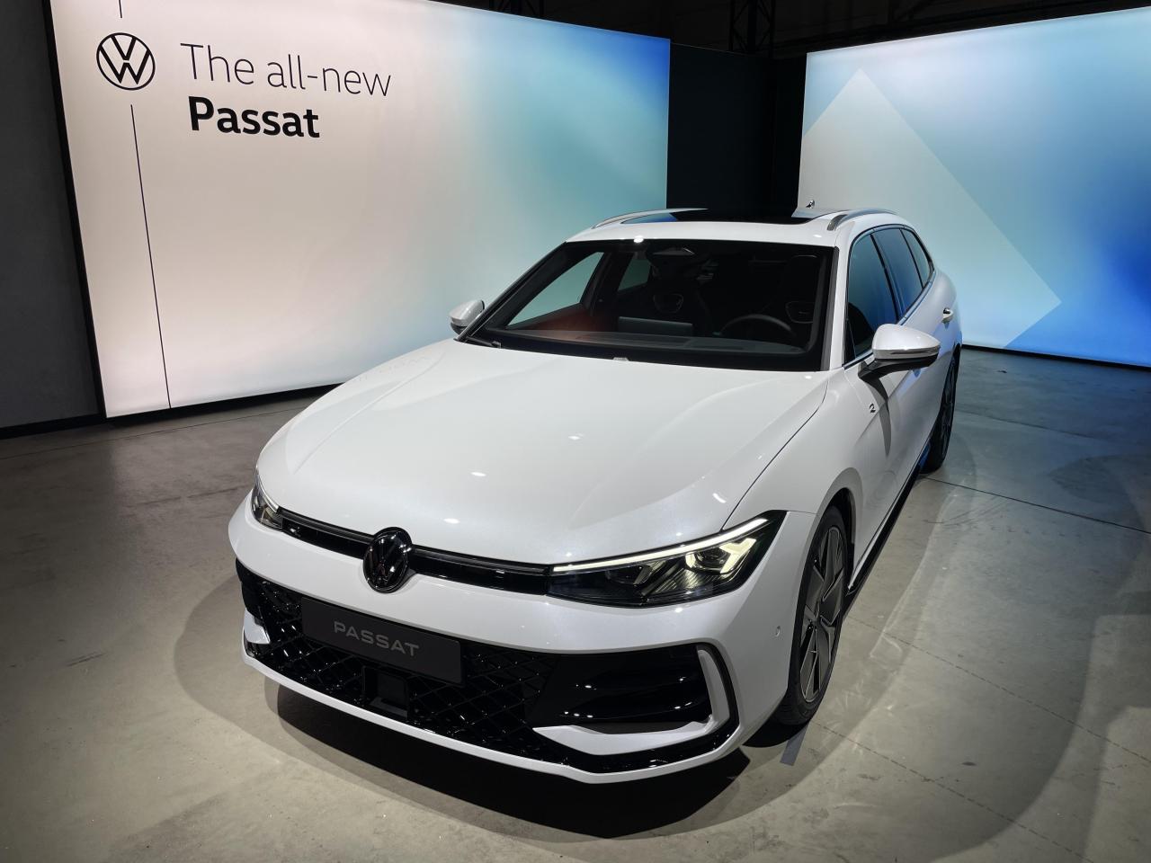 S0-presentation-video-nouvelle-volkswagen-passat-2023-au-niveau-de-mercedes-et-bmw-767611.thumb.jpg.ea850e6f4b0fa43788b8c3da31ef3d38.jpg