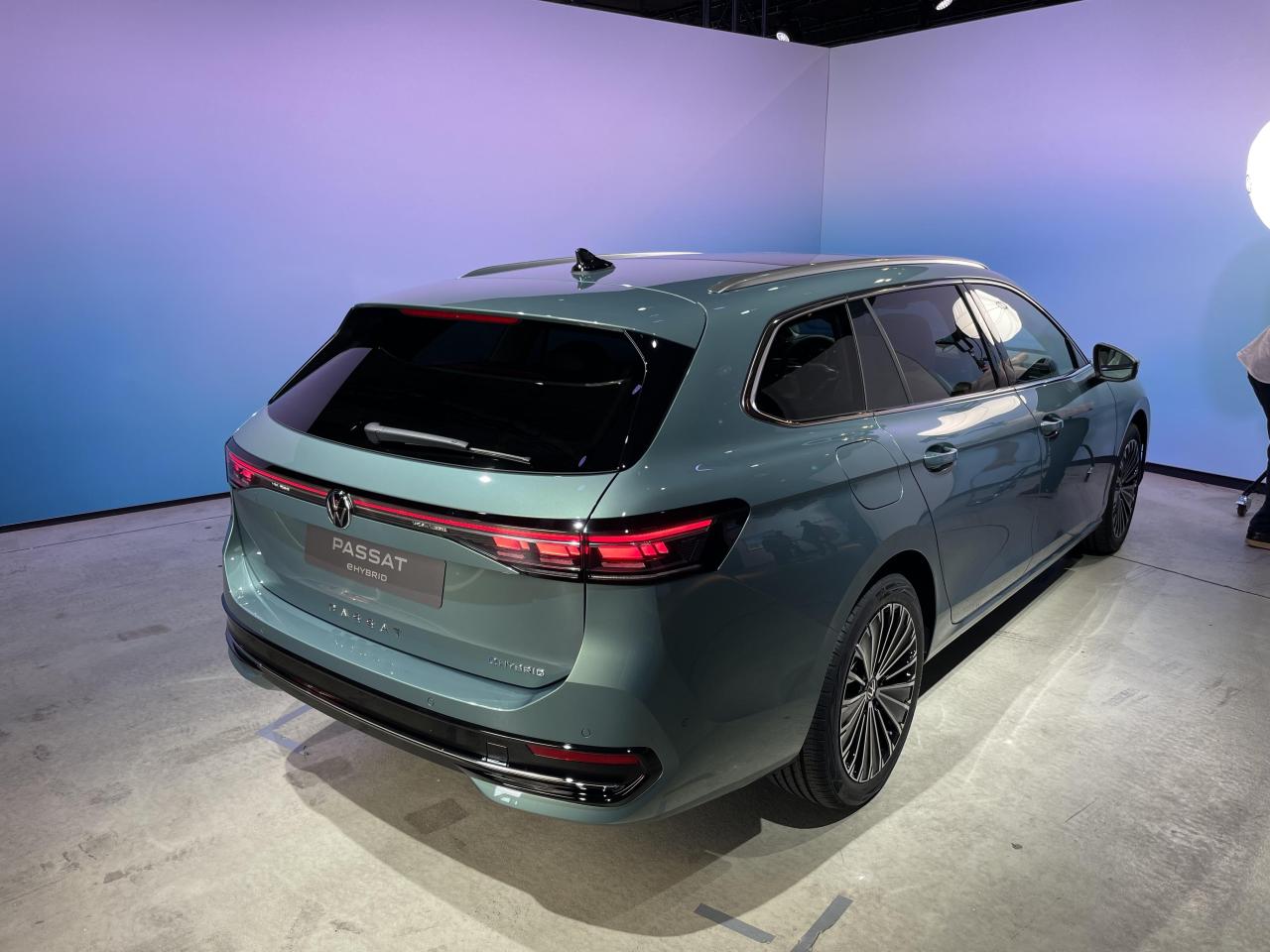 S0-presentation-video-nouvelle-volkswagen-passat-2023-au-niveau-de-mercedes-et-bmw-767613.thumb.jpg.86b3f98feb12df68f06a88da925f256c.jpg