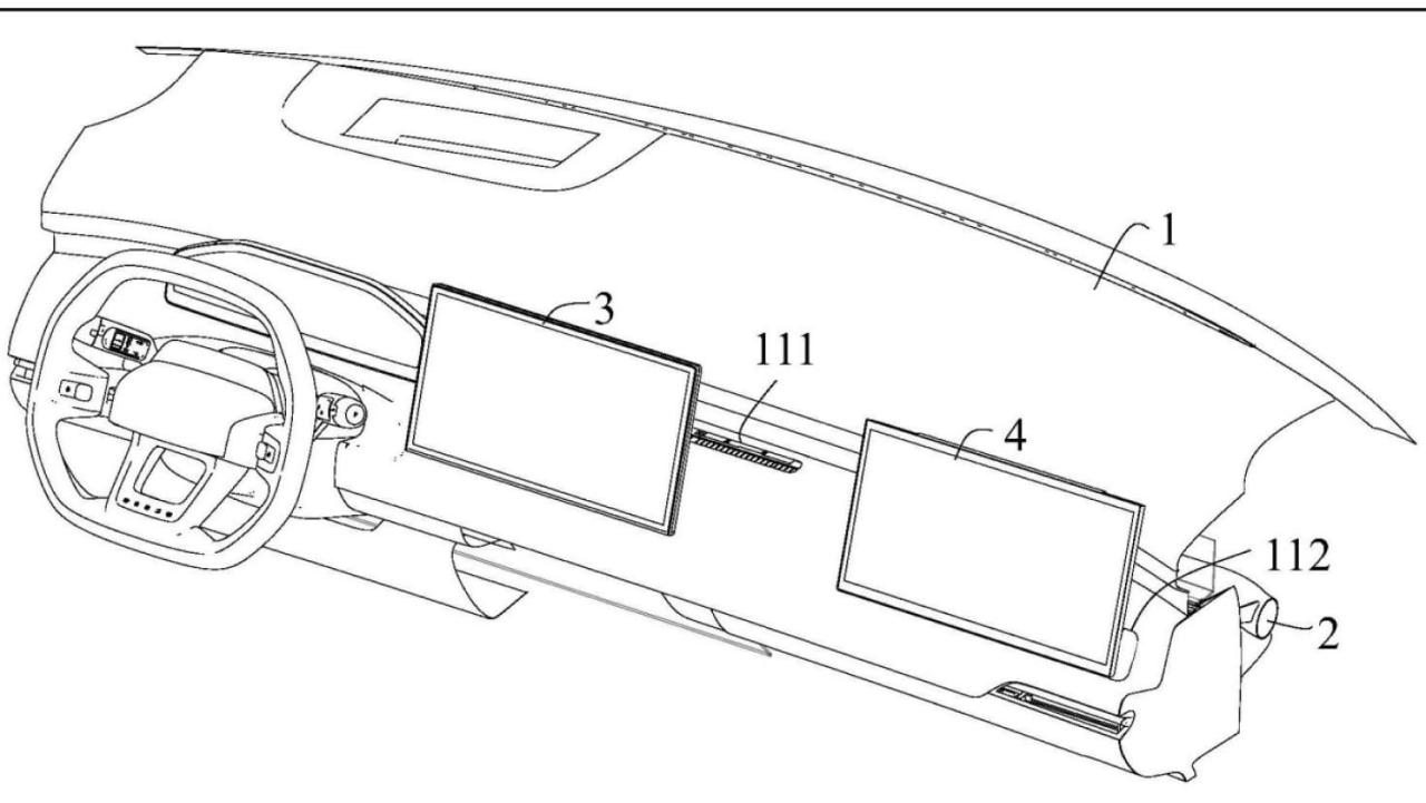 Zeekr-CS1E-interior-exposed-with-three-screens-CNC.jpg