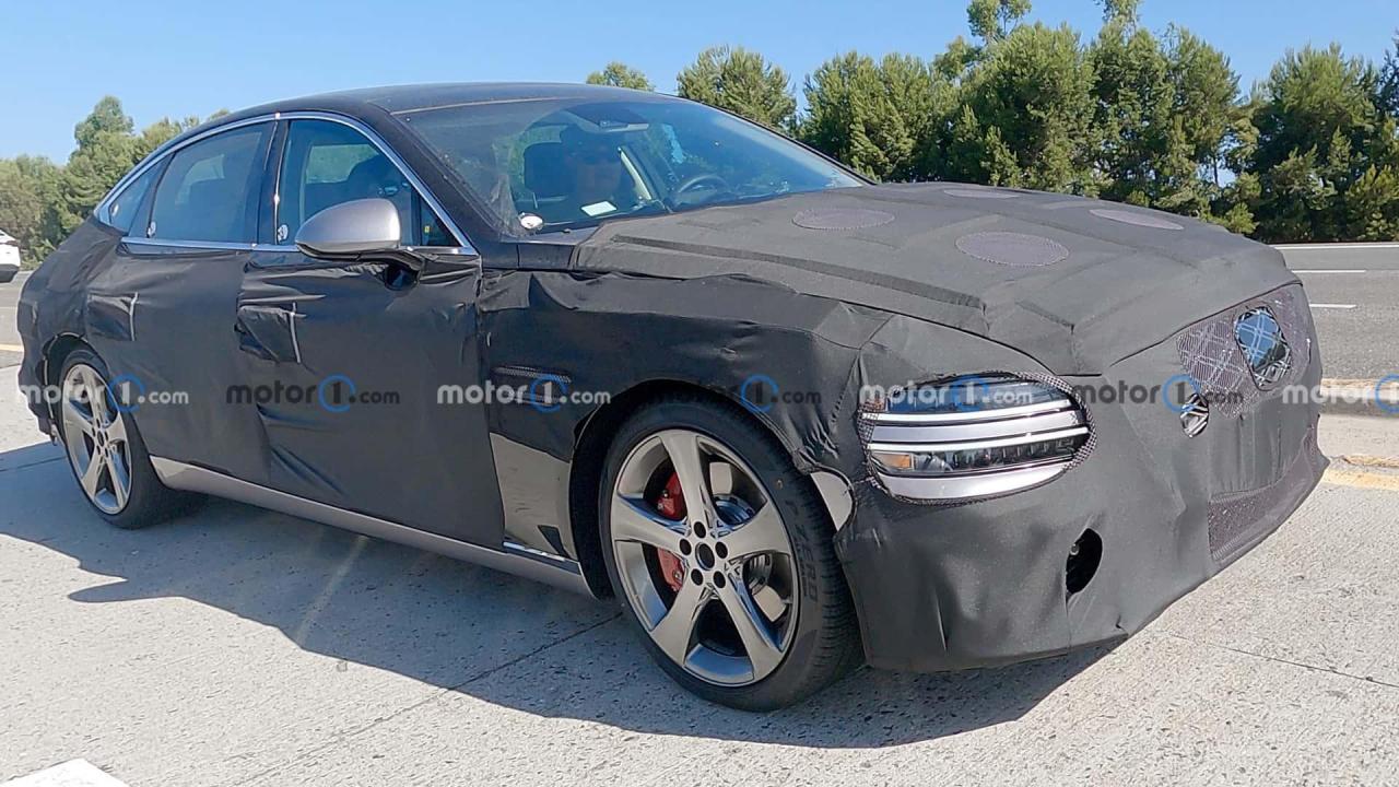 genesis-g80-front-view-facelift-spy-photo.jpg