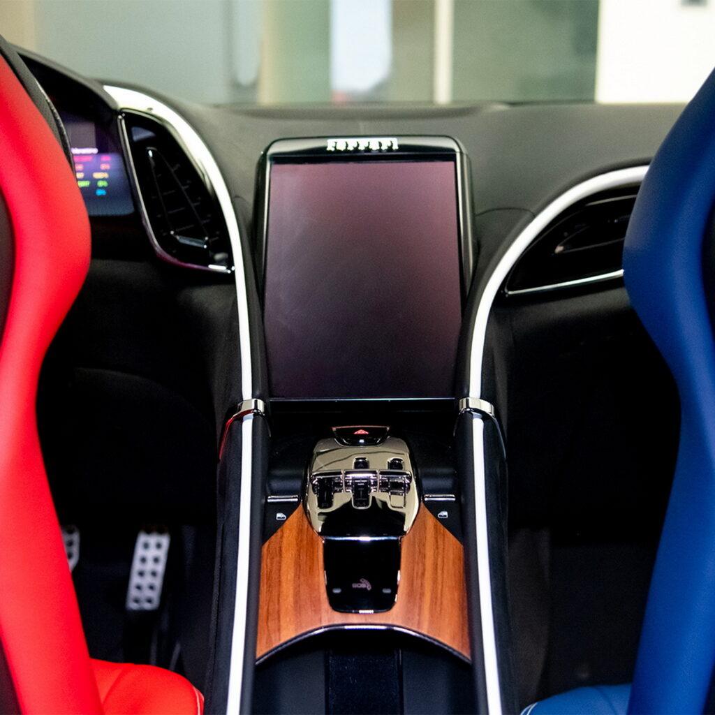 https___www.carscoops.com_wp-content_uploads_2023_06_Ferrari-Roma-Tailor-Made-3-1024x1024.jpg.3d6d9e0093755cb95c1f19bda37ff922.jpg