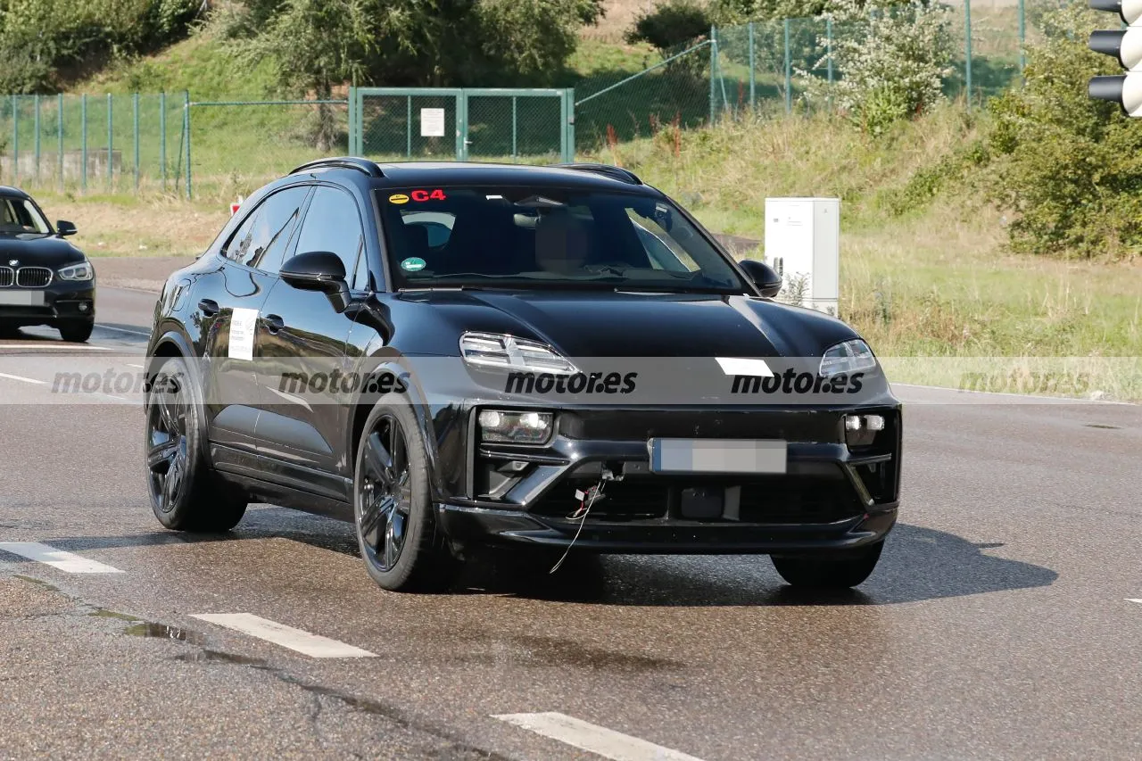 porsche-macan-ev-2024-fotos-espia-destapado-202397017-1693214226_3.webp.9818db4dc971b109c5f118b9a76e35e9.webp