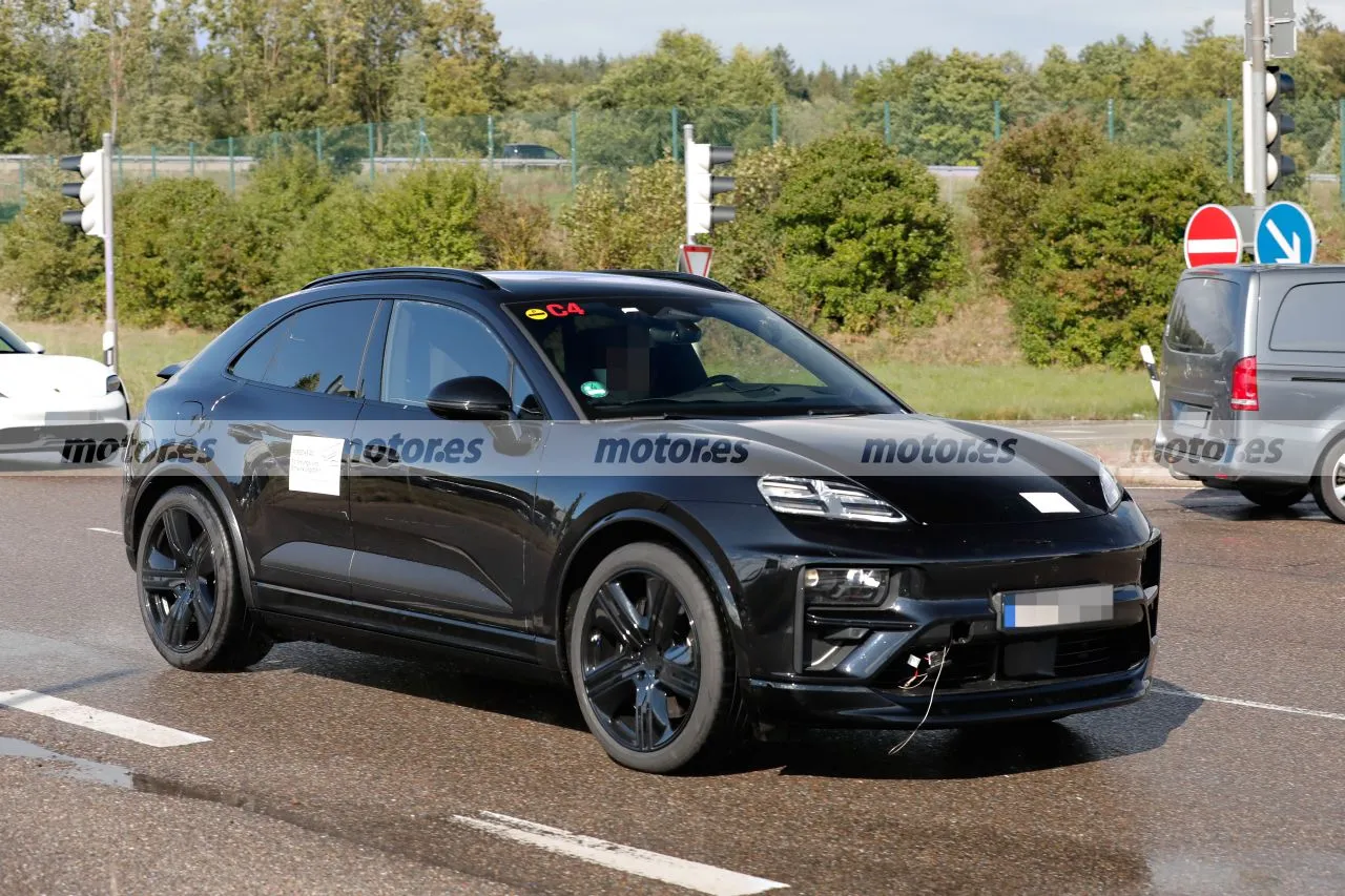 porsche-macan-ev-2024-fotos-espia-destapado-202397017-1693214228_5.webp.beea7c799957c3fc05fb3159ac2a18a9.webp
