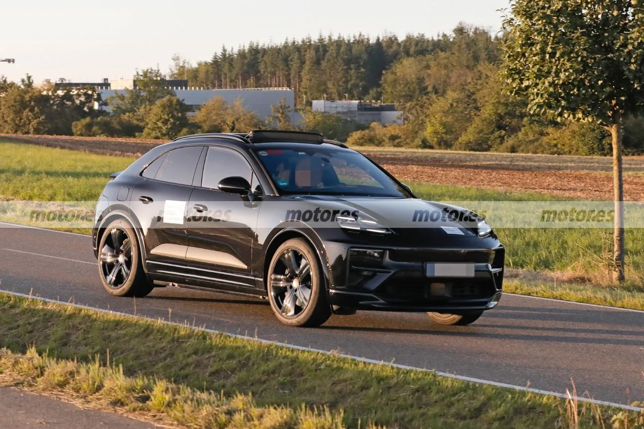 porsche-macan-ev-2024-fotos-espia-destapado-202397017-1693214237_15.webp.6070dabeb4025e655bde2e40b9653cbd.webp