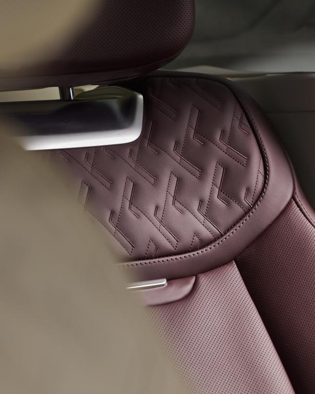 range_rover_sv_carmel_edition_55.jpg.6de10f0d605cb1b15efab211aac93928.jpg