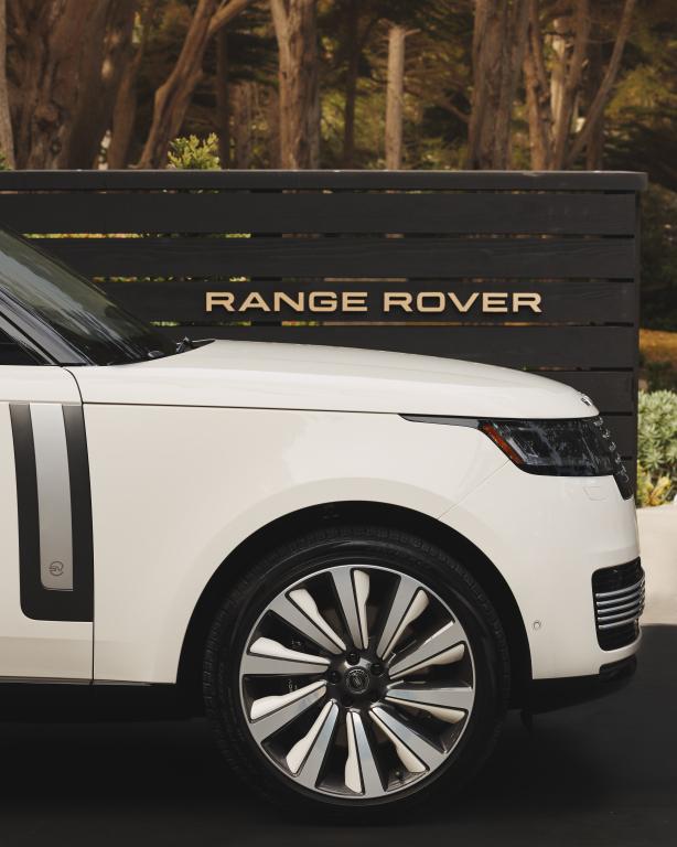 range_rover_sv_carmel_edition_90.jpg.eb2c1907011d6f5a48c1f6e86a1844dc.jpg