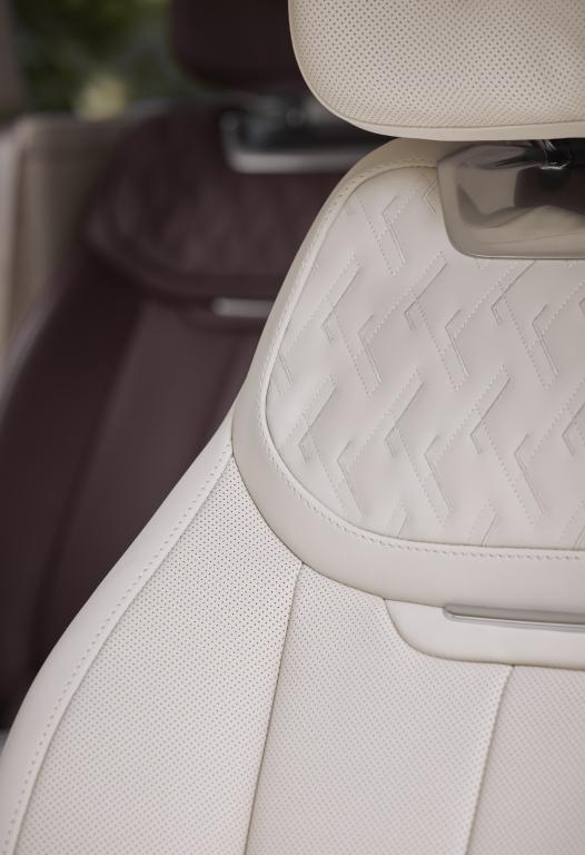 range_rover_sv_carmel_edition_99.jpg.374bfc9da696e4d6ddfee4bf14749549.jpg