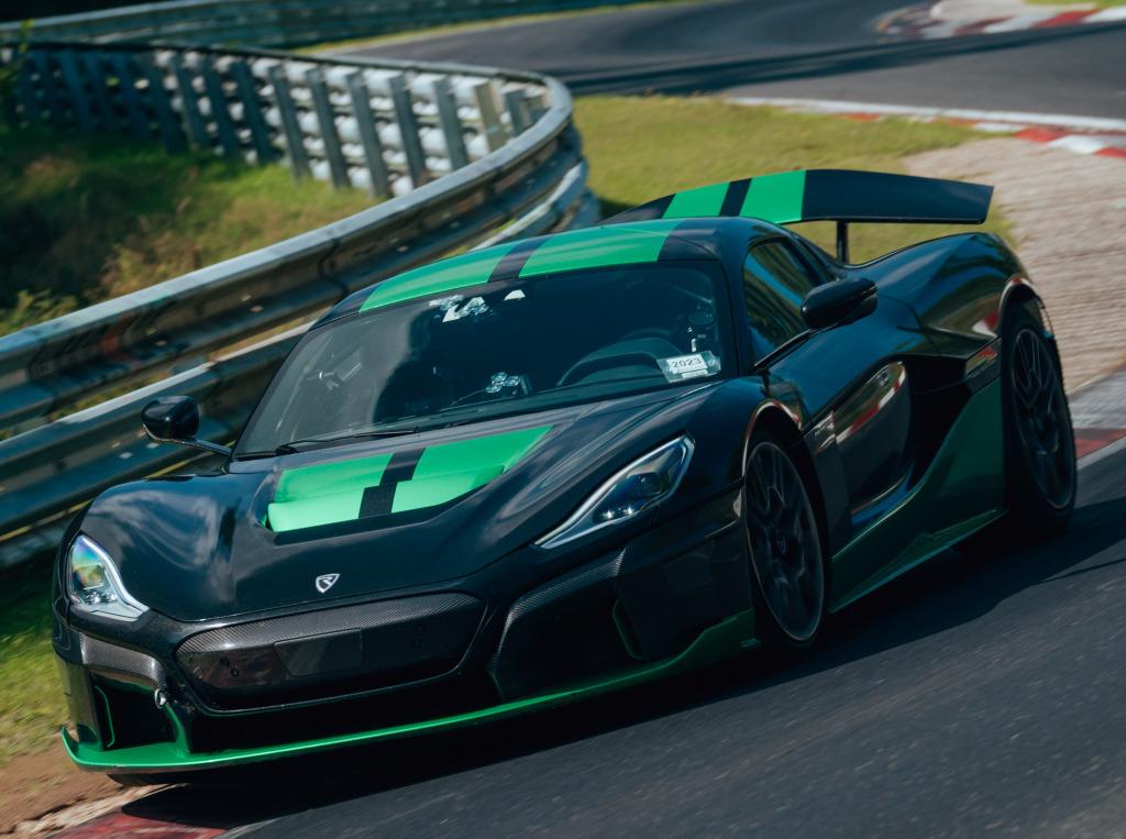 rimac_nevera_time_attack_21_04f804c910560c2e.jpg.3ed00d7eda8f471a08e05f7dfc6af0fa.jpg