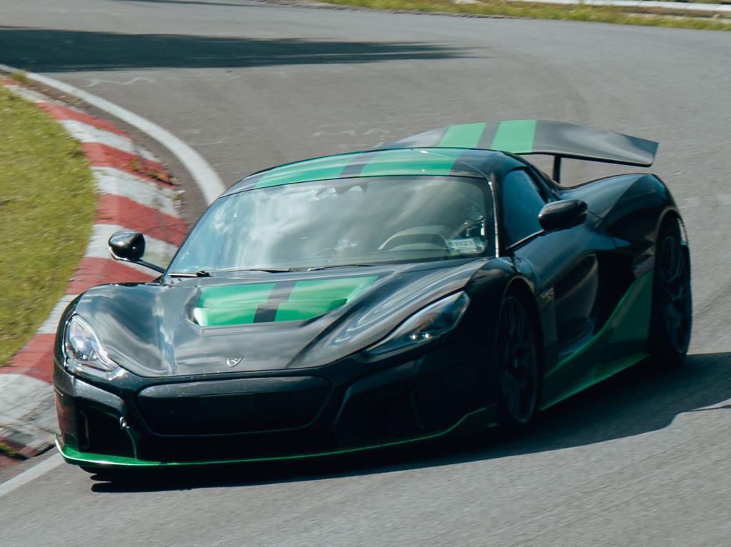 rimac_nevera_time_attack_826_0ad406a505d3045c.jpg.e95b85c7a98f4a03c2207a2dc6ea93c2.jpg