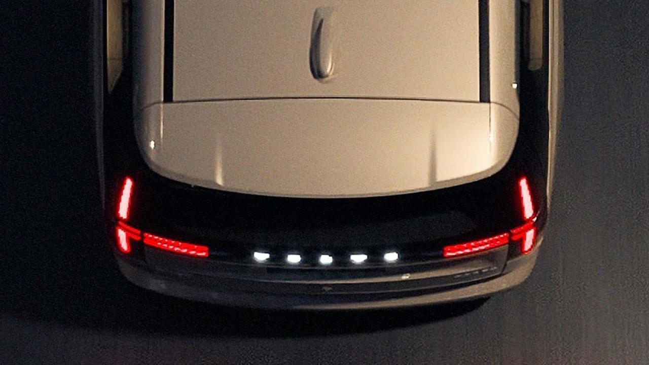 volvo-em90-il-teaser(1).thumb.jpg.5f982f142dae11dc0c3caeaced4e7d06.jpg