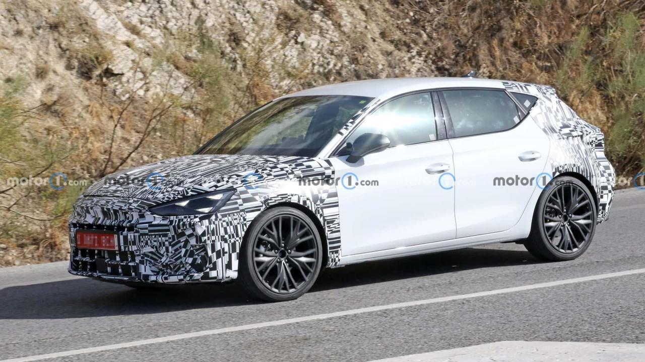 2024-cupra-leon-hatchback-facelift-spy-photo(1).thumb.jpg.5ae65426e0294c3efea5c036c53f98aa.jpg