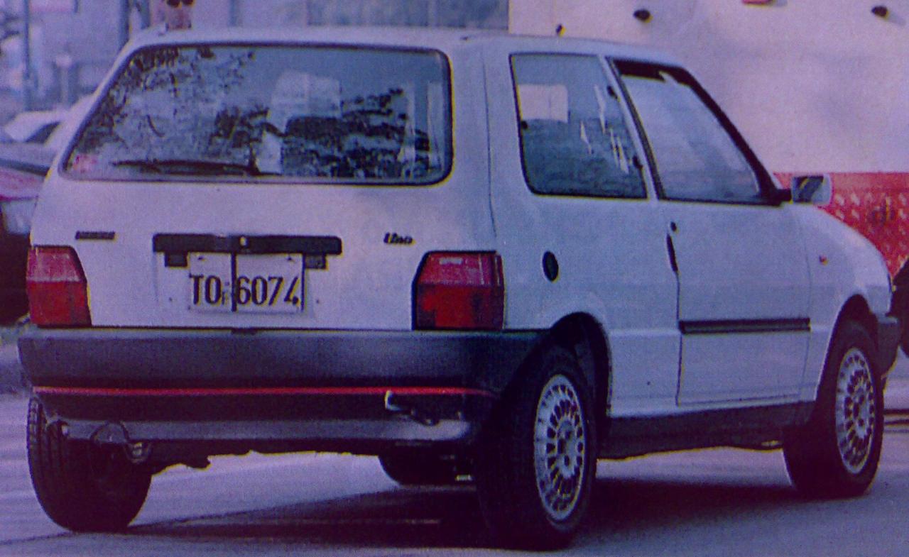 FiatUnoLunga2.thumb.jpg.7c4b3ee2eb026feeb7bb3762ca65ae62.jpg