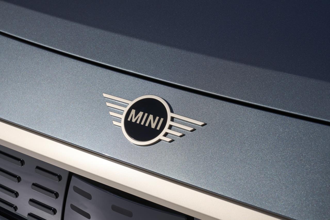 P90518544_highRes_mini-countryman-se-a.jpg