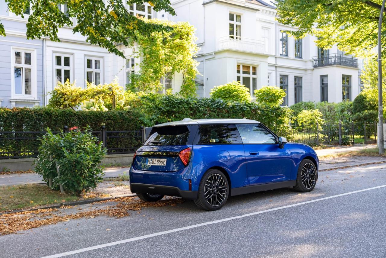 P90521431_lowRes_mini-cooper-se-09-20.thumb.jpg.fdc4e51b9cdbf8173ff5dff6e573dbe8.jpg