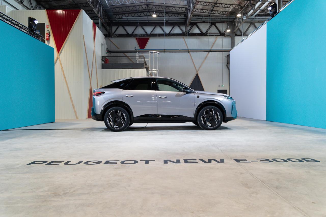 PEUGEOT_E-3008_E-LIONTALKS_2309TC354.thumb.jpg.6305cd6793045deefe6a7e644c6aa74e.jpg