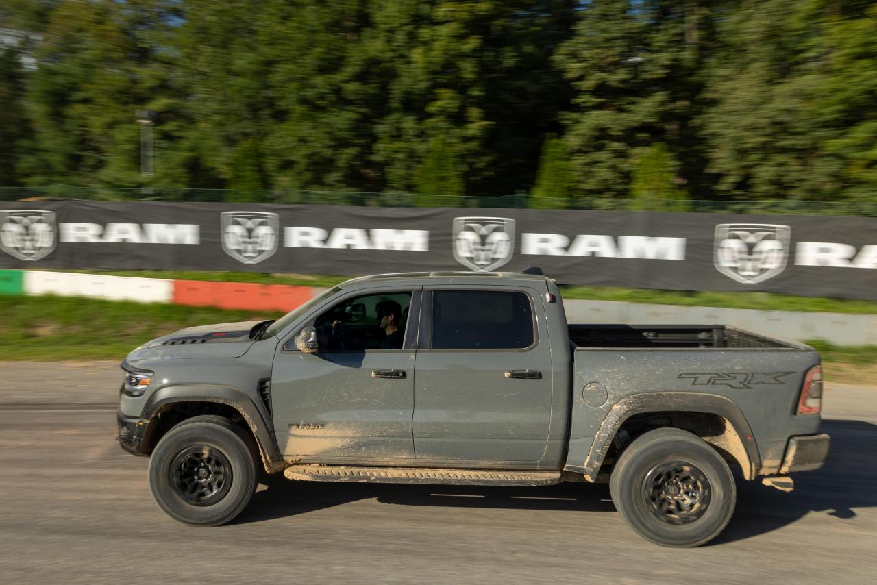 RAM1500TRXLunarEdition (11).jpg