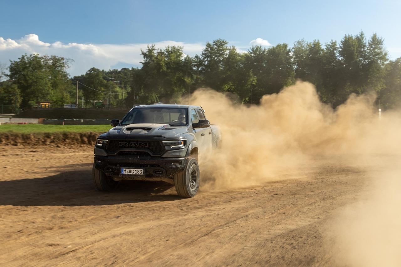 RAM1500TRXLunarEdition (4).jpg