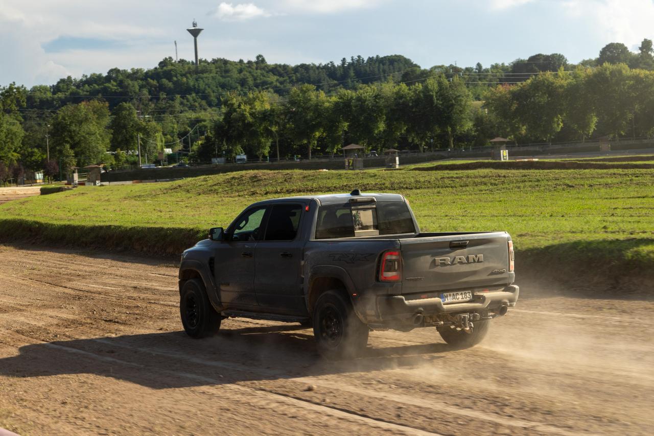 RAM1500TRXLunarEdition (5).jpg