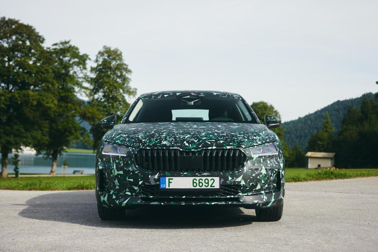 Skoda_Superb_Covered_MB-14_ebaaf672-1920x1281.thumb.jpg.47d7a07bc9c650486f36b43ec4472776.jpg