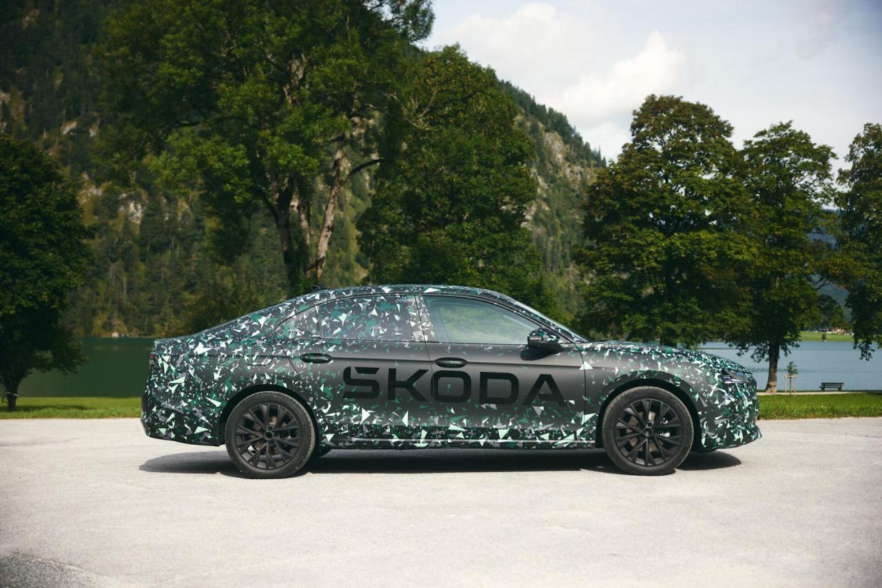 Skoda_Superb_Covered_MB-16_ed1fdf5e-1920x1281.thumb.jpg.78d638badebb43a065615213a7829fa1.jpg