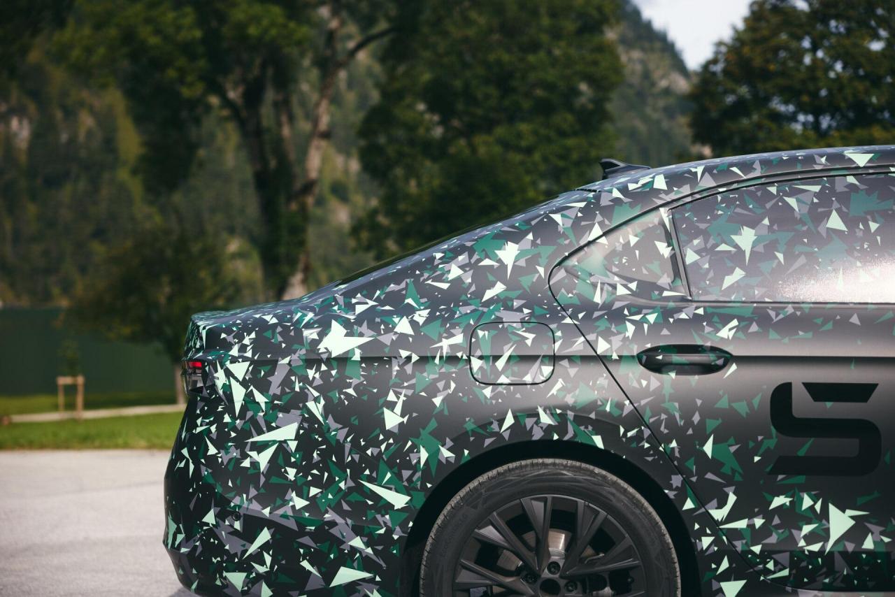 Skoda_Superb_Covered_MB-17_60f881f0-1920x1281.thumb.jpg.1d1b36b4e9c8749cb700ef5922376efd.jpg