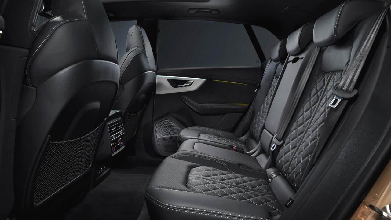 audi-q8-2023 (12).jpg
