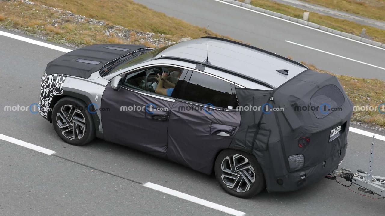 hyundai-tucson-facelift-spy-photos.thumb.jpg.ae102197e7bc4791a53c1920e9772a8a.jpg