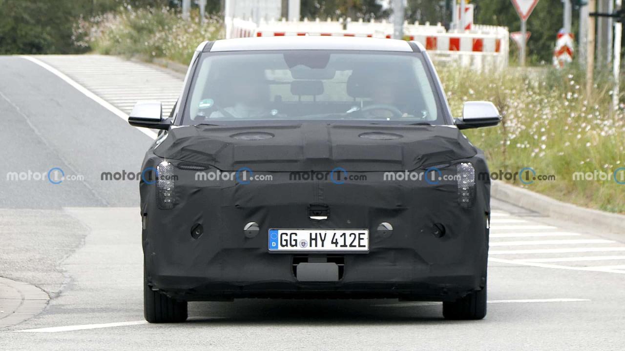 kia-ev4-front-view-spy-photo.jpg