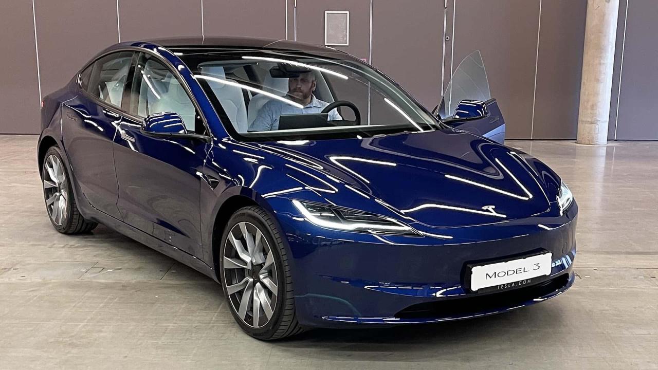 nuova-tesla-model-3-2023(12).thumb.jpg.8f0334d2300824ce508e5cef0e7e9628.jpg