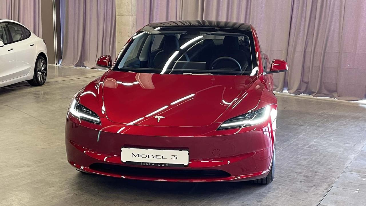 nuova-tesla-model-3-2023(9).thumb.jpg.497d6a50d51215128581d02225fc4d14.jpg