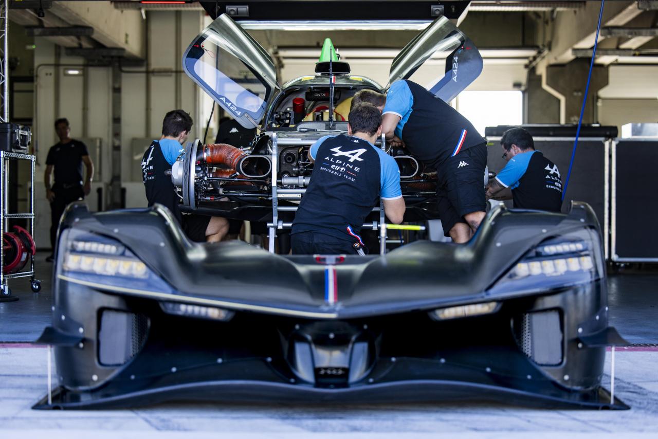 Alpine_A424_essais_sur_le_circuit_Motorland_a_Aragon_Espagne_118.thumb.jpg.f260e22e37f94941bf7d00258042130e.jpg