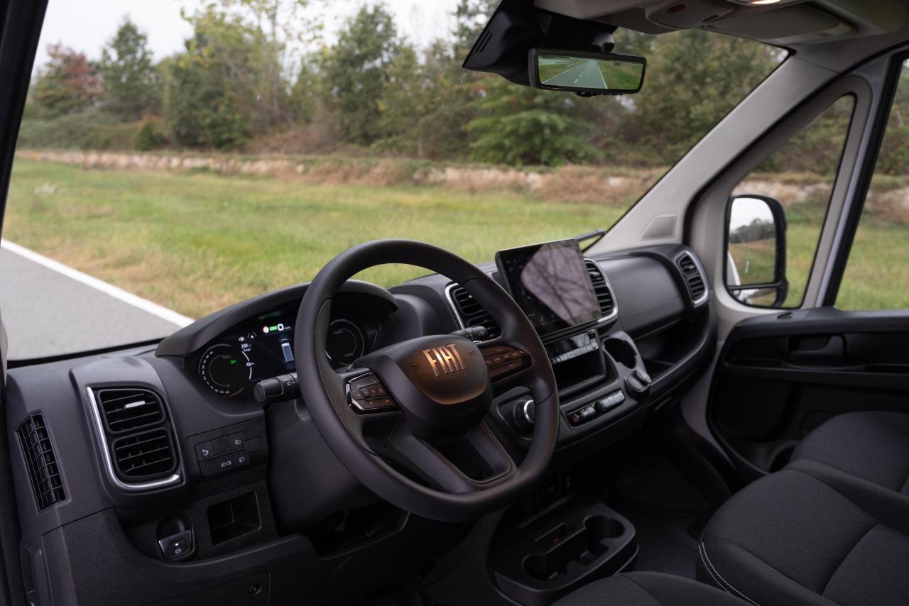 FIATProfessionalDucato_interni.jpg