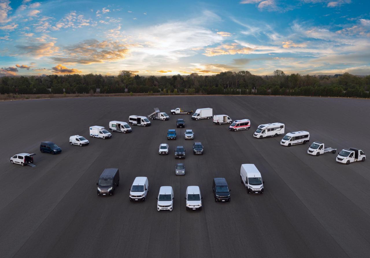 StellantisProOneTheMostCompleteCommercialVehiclesLine-up.thumb.jpg.b2b2037dabaf0ae7d3689ebb11a91037.jpg