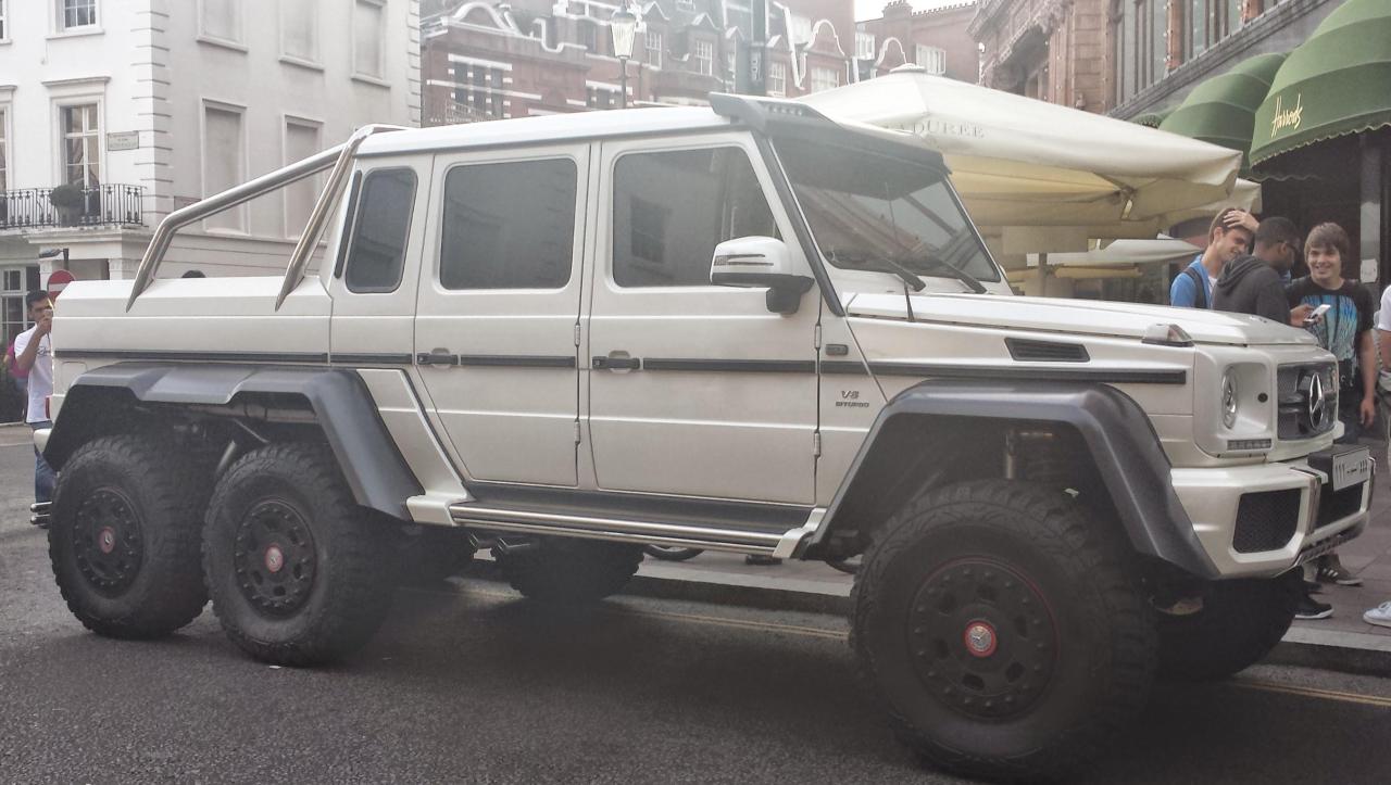 White_Mercedes-Benz_G_63_AMG_6x6_fr_London14.thumb.jpg.07edbe57a8bf80aa5cab28cdb9f796ee.jpg