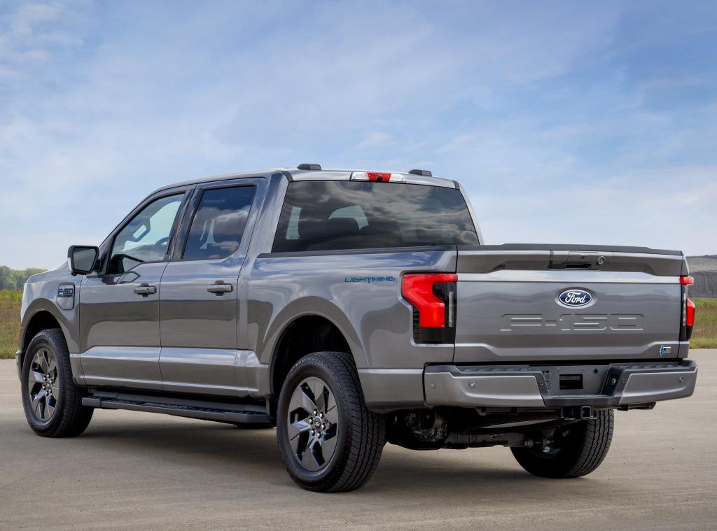 ford_f-150_lightning_flash_1_0325000014d10f6d.jpg.2d3f12a3cf9f953a3050c5b8988991a2.jpg