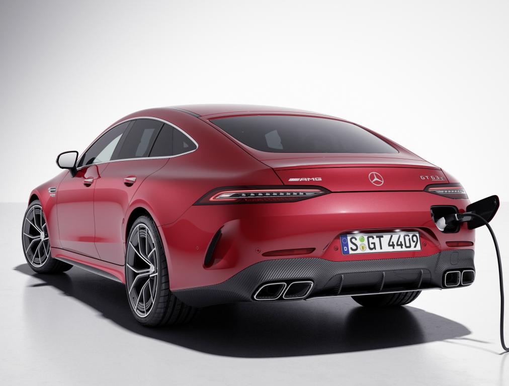 mercedes-amg_gt_63_s_e_performance_4-door_coupe_73_028201260cea09cc.jpg.5ecae98618e4c1c05cc20f0f1792e4c7.jpg