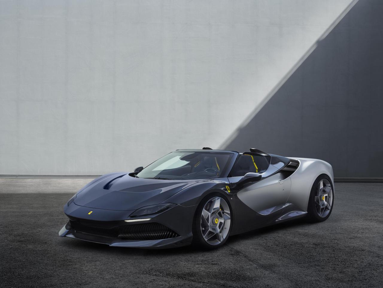 the-ferrari-sp-8-is-the-roofless-one-off-built-just-like-the-mysterious-customer-requested-223288_1.thumb.jpg.27f0b61b5bcde0ec53c4299ee6db2d07.jpg