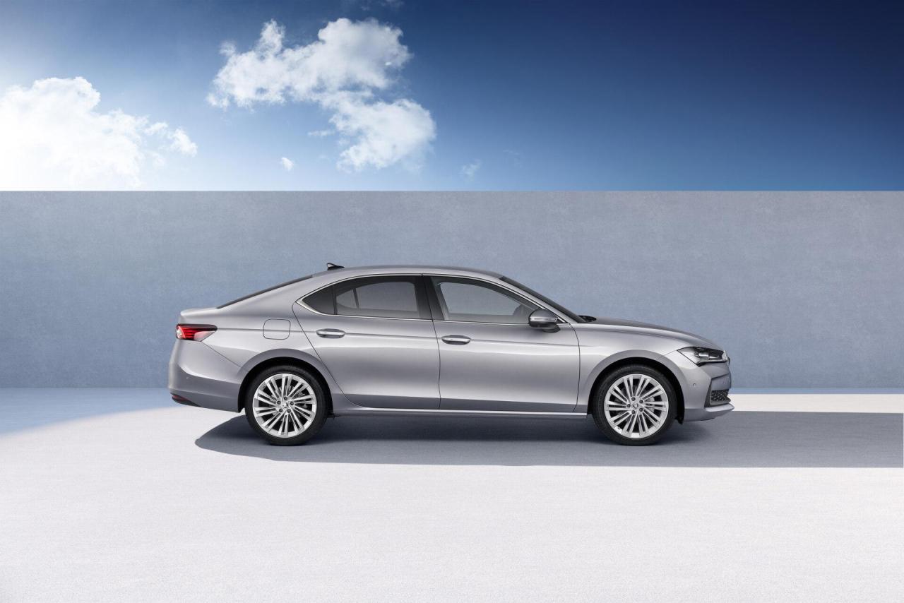 09_Skoda_Superb_8800319d-1920x1281.thumb.jpg.3aacf97874deb6967334f4b826b2c375.jpg
