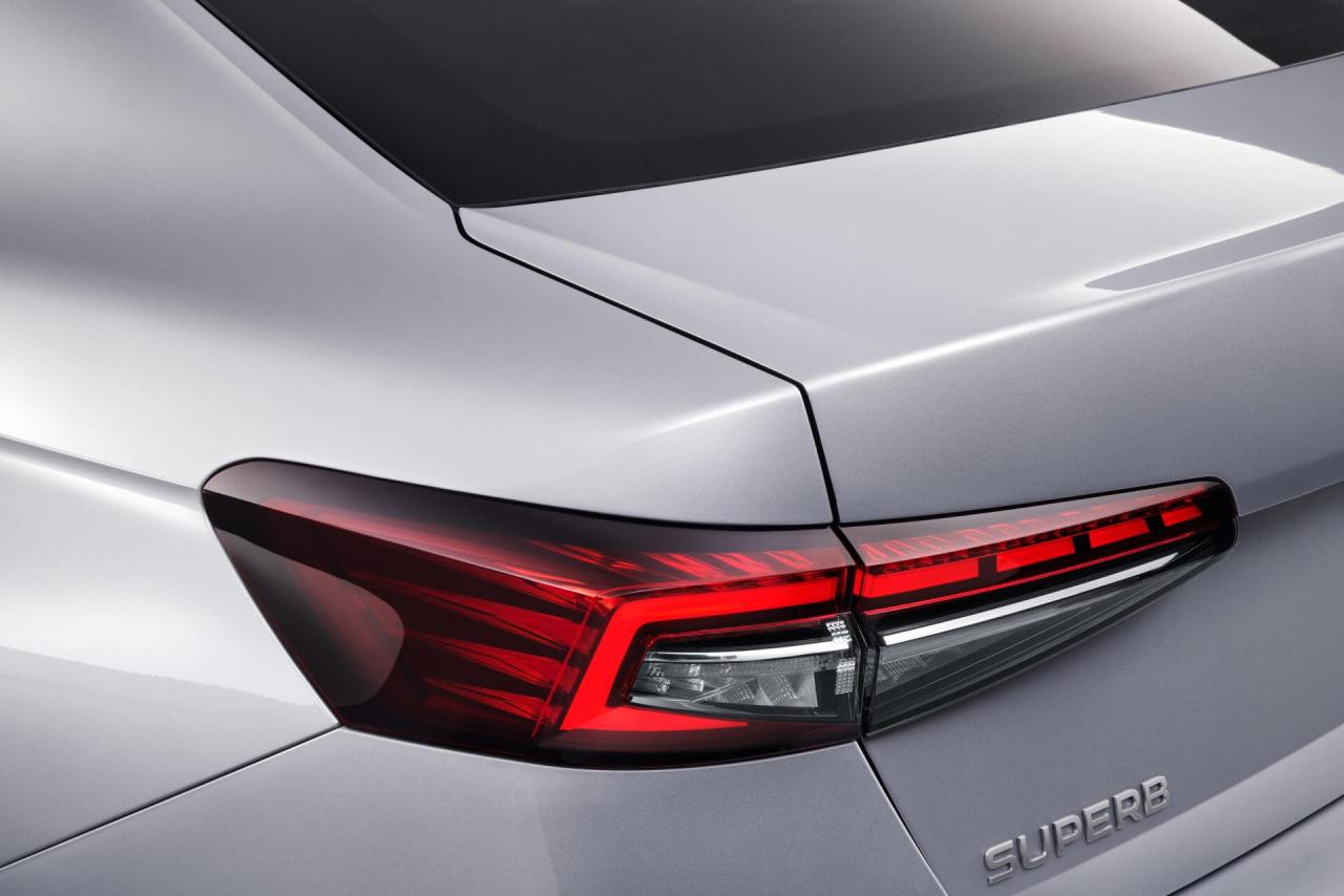 10_Skoda_Superb_084acc39-1920x1281.thumb.jpg.7d6de720aee684efdd05c4435197f30c.jpg