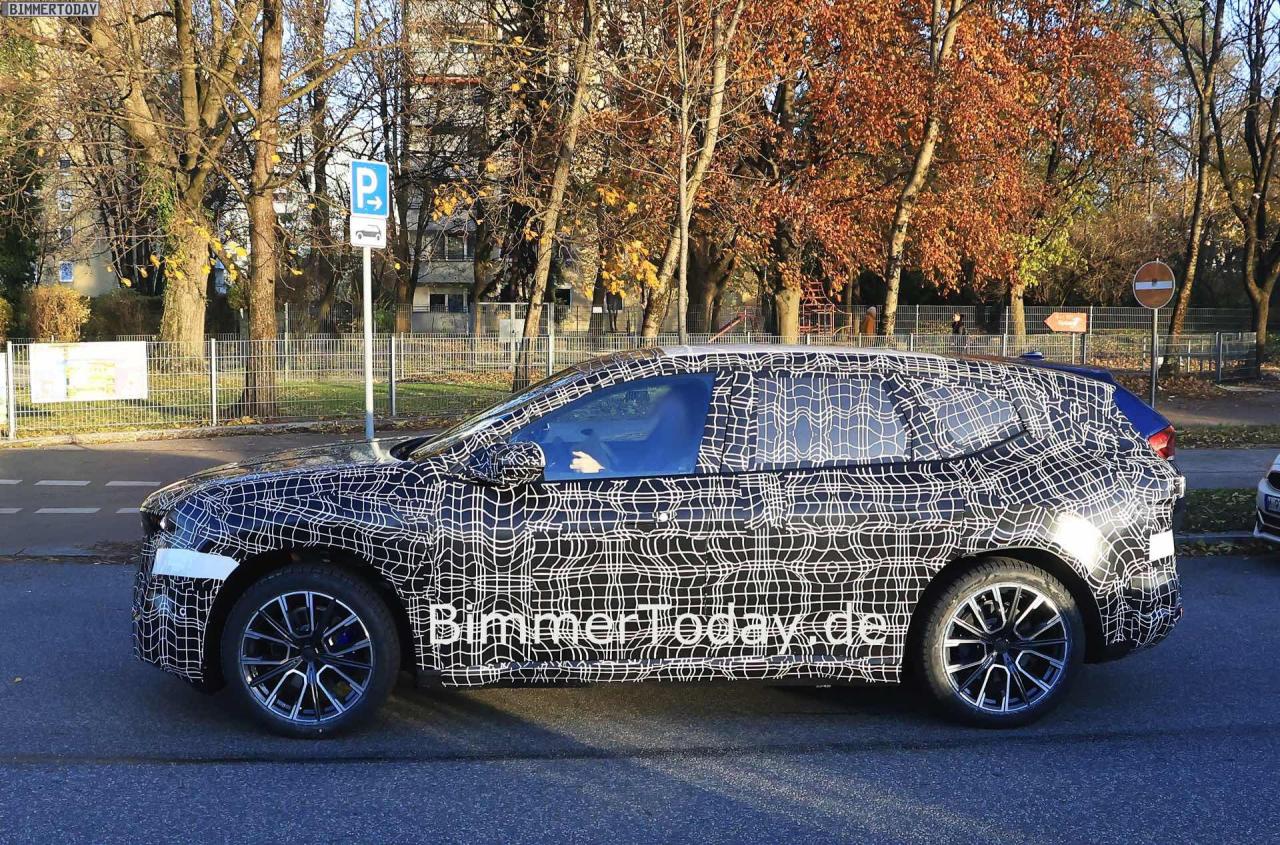 2025-BMW-iX3-NA5-Erlkoenig-Fotos-Neue-Klasse-SUV-Elektro-08.thumb.jpg.247f09bd455c4266adc247245622415c.jpg