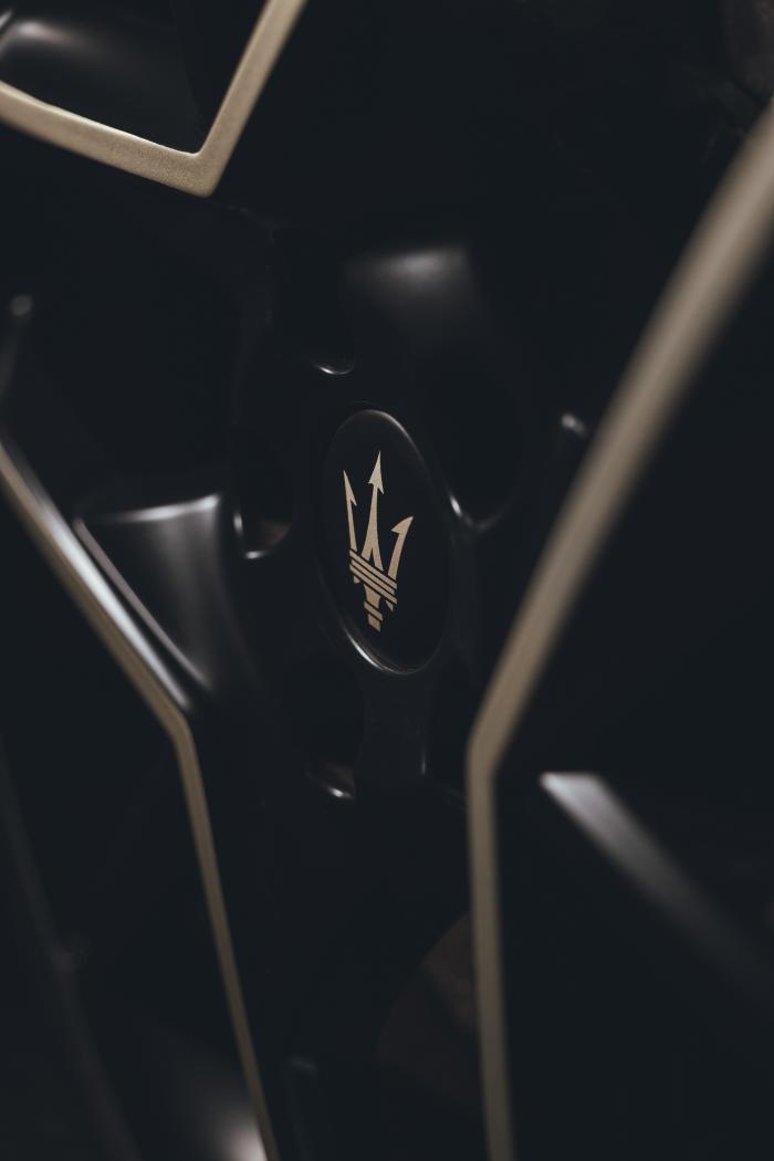 22800-MaseratiMC20Notte.thumb.jpg.a3d694cc5297aa784998fa50b39ddf8b.jpg