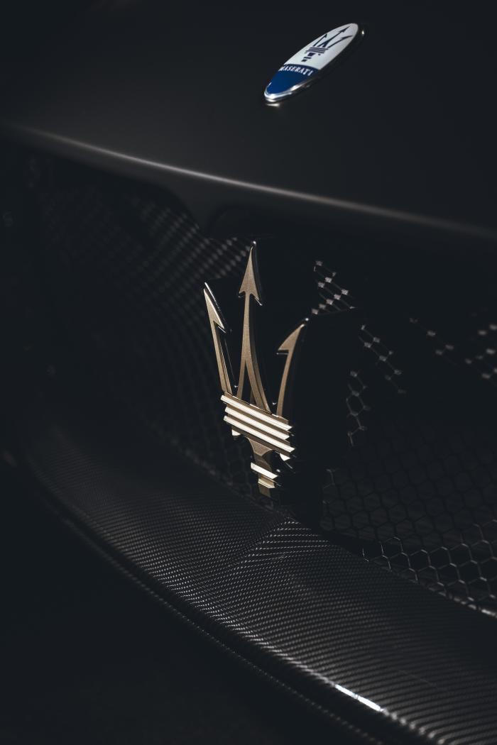 22801-MaseratiMC20Notte.thumb.jpg.1917ac366dc2f8bb6d35e60b146369f2.jpg