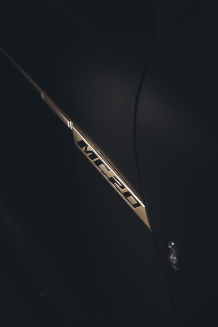 22802-MaseratiMC20Notte.thumb.jpg.2880a9db351420aa3b15308c13ce96fa.jpg