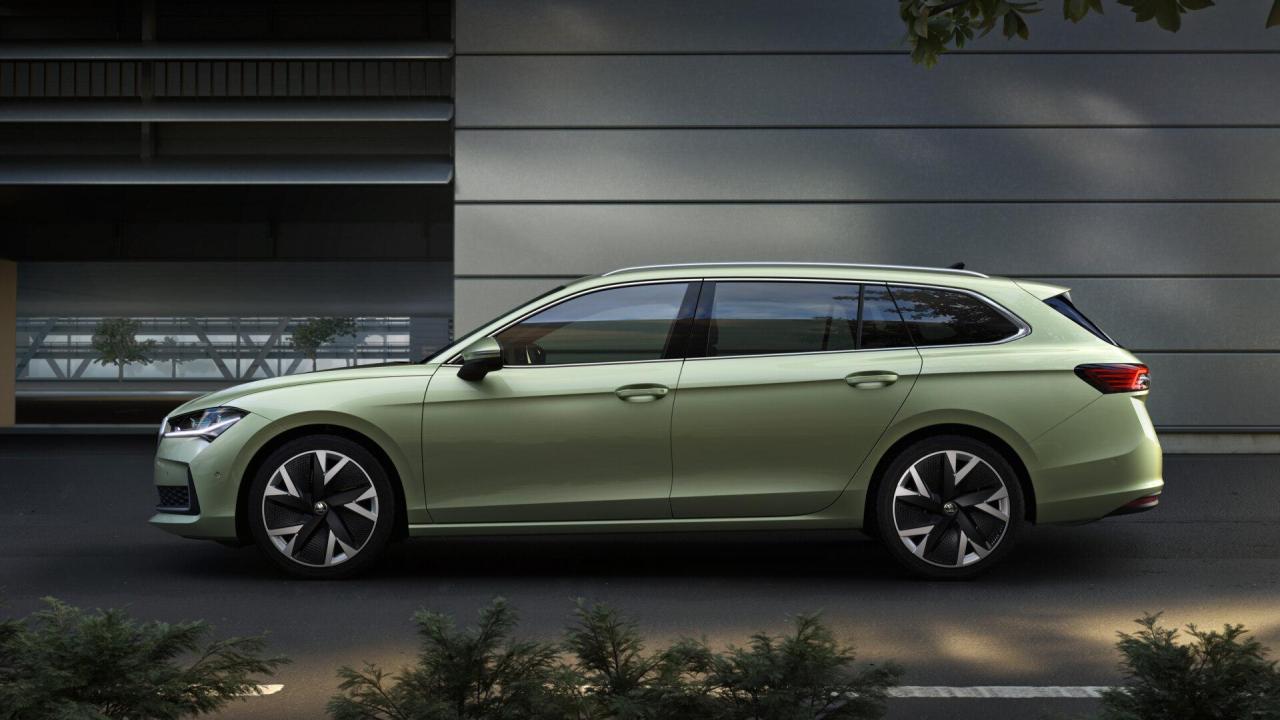 56_Skoda_Superb_Combi_c68723e2-1920x1079.thumb.jpg.13587a1465cae87362b228e8cc7a67d8.jpg