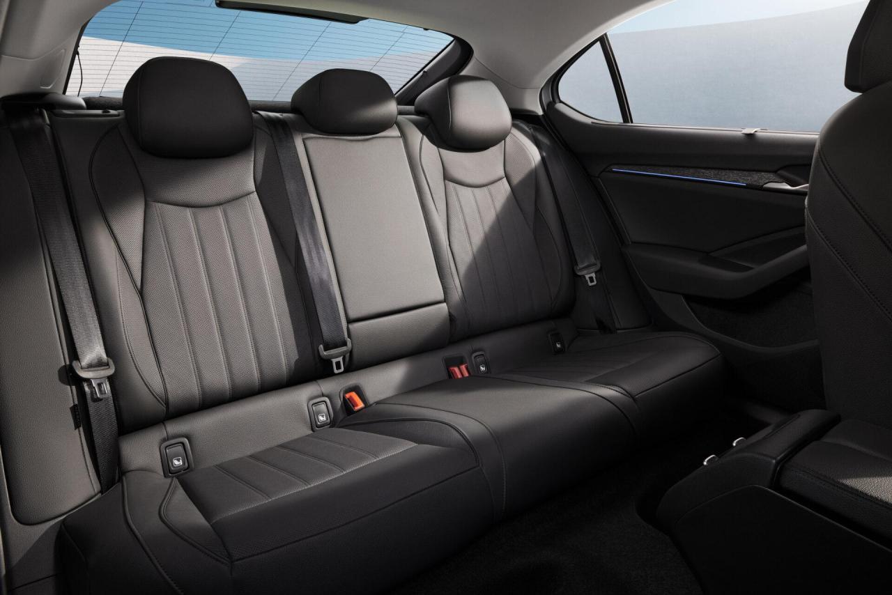 64_Skoda_Superb_0fbc5719-1920x1281.thumb.jpg.0ac38fbe27de846ed2b8fe553326d83e.jpg